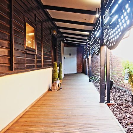 Star Apartment Ipswich Bagian luar foto