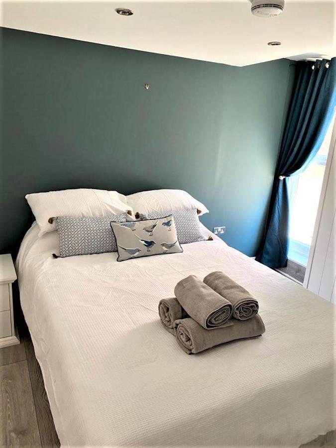 Star Apartment Ipswich Bagian luar foto