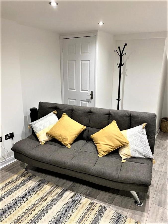 Star Apartment Ipswich Bagian luar foto