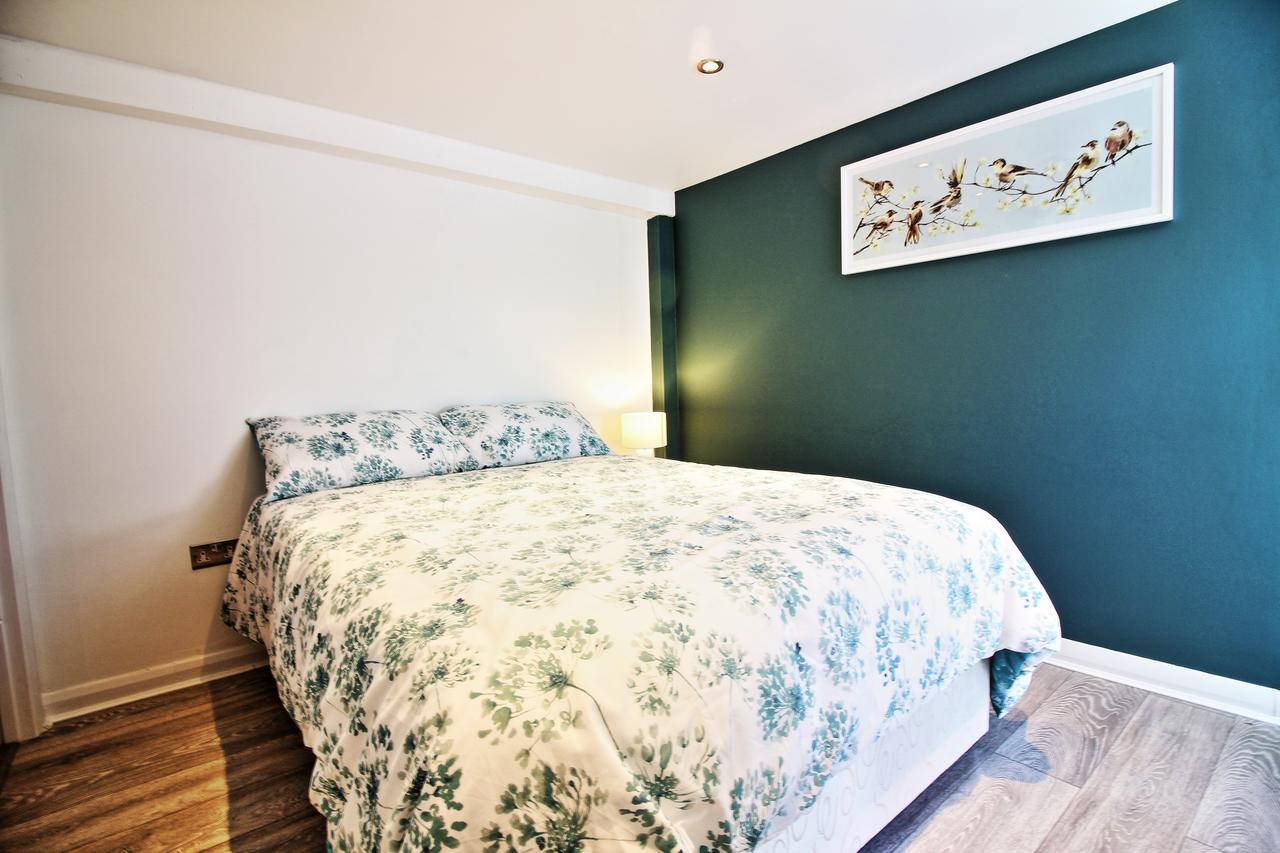Star Apartment Ipswich Bagian luar foto